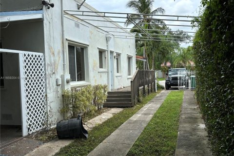 Casa en venta en Miami, Florida, 2 dormitorios, 137.5 m2 № 1374263 - foto 7