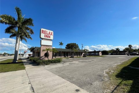 Hotel in Clewiston, Florida № 990356 - photo 5
