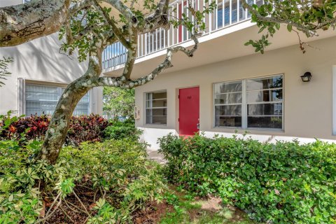 Condominio en venta en Vero Beach, Florida, 1 dormitorio, 69.68 m2 № 1141184 - foto 27