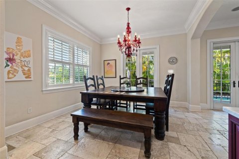 House in Tampa, Florida 6 bedrooms, 449.93 sq.m. № 1133343 - photo 27