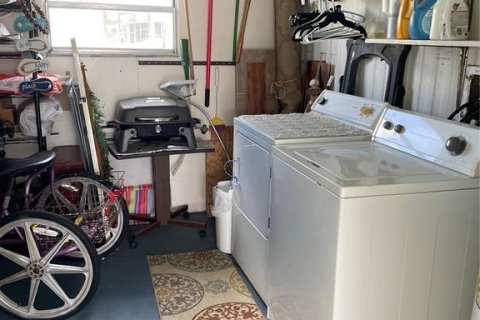 Снять в аренду квартиру в Венеция, Флорида 5 комнат, 89.19м2, № 1436445 - фото 7