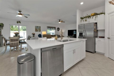 Casa en venta en Port Charlotte, Florida, 3 dormitorios, 144.09 m2 № 1353695 - foto 17