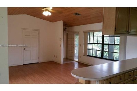 Casa en venta en Homestead, Florida, 6 dormitorios, 315.03 m2 № 812853 - foto 25