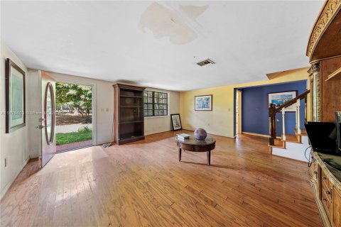 Villa ou maison à vendre à Homestead, Floride: 6 chambres, 315.03 m2 № 812853 - photo 5