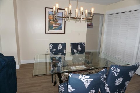 Condominio en alquiler en Saint Petersburg, Florida, 2 dormitorios, 162.58 m2 № 1346642 - foto 9