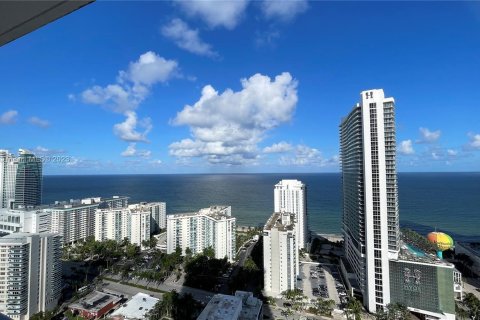 Condominio en venta en Hollywood, Florida, 2 dormitorios, 97.92 m2 № 825067 - foto 12