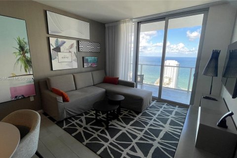 Condominio en venta en Hollywood, Florida, 2 dormitorios, 97.92 m2 № 825067 - foto 3