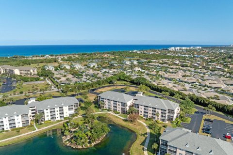 Condo in Jupiter, Florida, 2 bedrooms  № 1135422 - photo 14