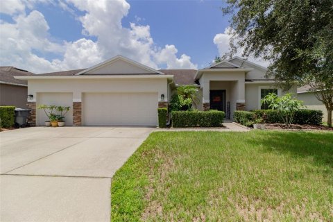 House in Lakeland, Florida 4 bedrooms, 232.26 sq.m. № 1318054 - photo 1