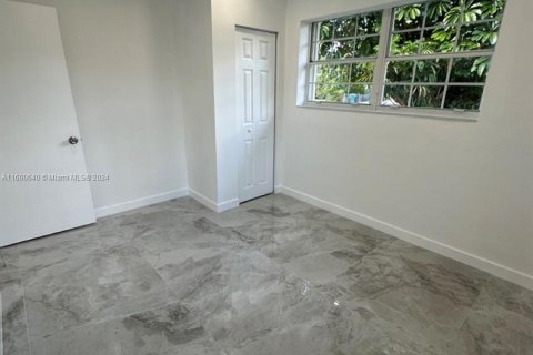 Casa en venta en Miami, Florida, 3 dormitorios, 103.12 m2 № 1439968 - foto 16