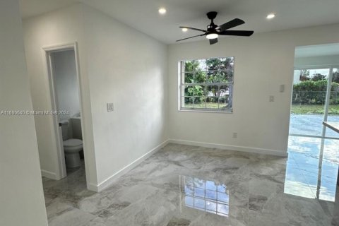 Casa en venta en Miami, Florida, 3 dormitorios, 103.12 m2 № 1439968 - foto 21