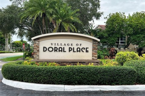 Condominio en venta en Doral, Florida, 2 dormitorios, 76.83 m2 № 1188420 - foto 1