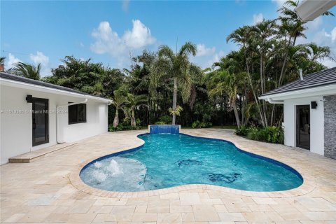 House in Fort Lauderdale, Florida 5 bedrooms, 348.1 sq.m. № 1395868 - photo 12