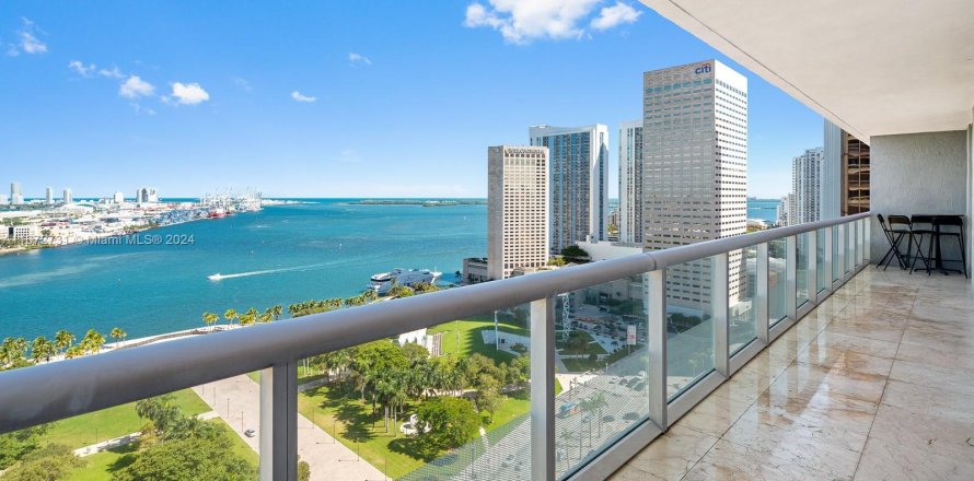 Condo à Miami, Floride, 2 chambres  № 1395900