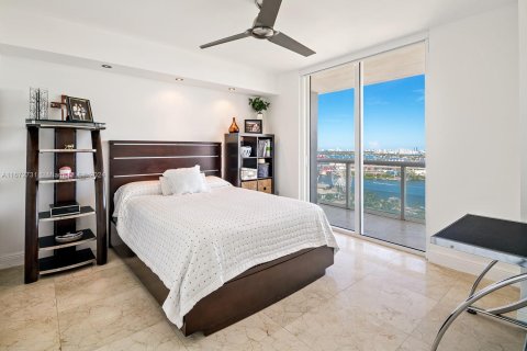 Copropriété à vendre à Miami, Floride: 2 chambres, 122.82 m2 № 1395900 - photo 16