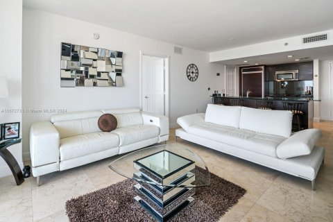 Condominio en venta en Miami, Florida, 2 dormitorios, 122.82 m2 № 1395900 - foto 11