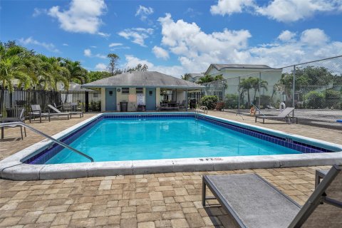 Touwnhouse à vendre à Pompano Beach, Floride: 2 chambres, 97.92 m2 № 1161777 - photo 3