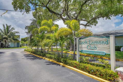 Adosado en venta en Pompano Beach, Florida, 2 dormitorios, 97.92 m2 № 1161777 - foto 1