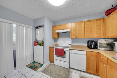 Townhouse in Pompano Beach, Florida 2 bedrooms, 97.92 sq.m. № 1161777 - photo 20