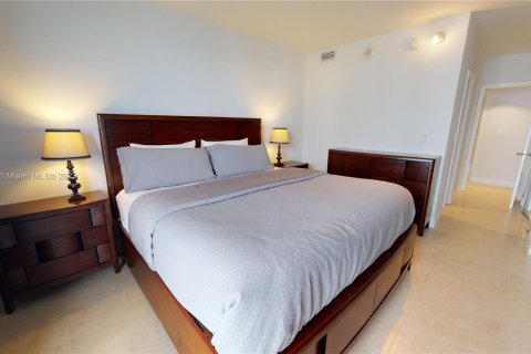 Condo in Sunny Isles Beach, Florida, 3 bedrooms  № 554056 - photo 18