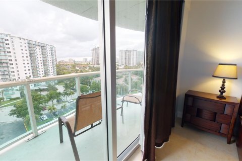 Condo in Sunny Isles Beach, Florida, 3 bedrooms  № 554056 - photo 21