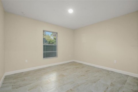 House in Orlando, Florida 3 bedrooms, 147.71 sq.m. № 1422943 - photo 14