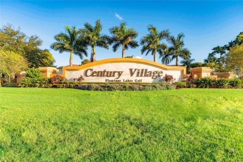 Condo in Hollywood, Florida, 2 bedrooms  № 1182179 - photo 17