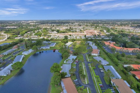 Condominio en venta en Delray Beach, Florida, 2 dormitorios, 97.55 m2 № 1182136 - foto 17