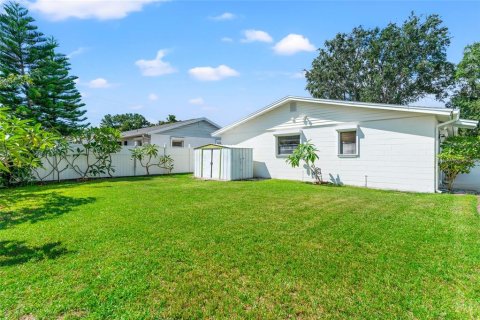 House in Tampa, Florida 3 bedrooms, 119.1 sq.m. № 1386792 - photo 21