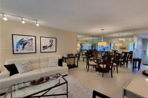 Copropriété à vendre à Lauderhill, Floride: 2 chambres, 83.98 m2 № 1188218 - photo 9