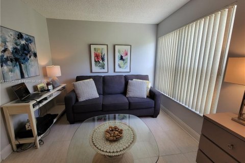 Copropriété à vendre à Lauderhill, Floride: 2 chambres, 83.98 m2 № 1188218 - photo 25