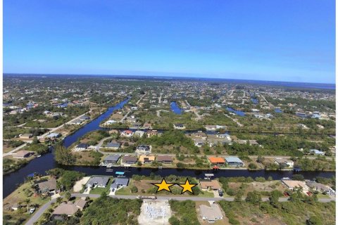 Terreno en venta en Port Charlotte, Florida № 919112 - foto 5