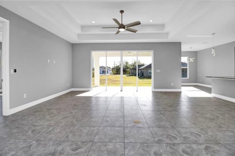 Villa ou maison à vendre à North Port, Floride: 3 chambres, 176.42 m2 № 1005884 - photo 6