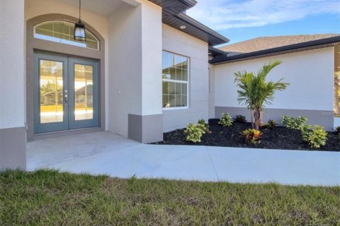 Casa en venta en North Port, Florida, 3 dormitorios, 176.42 m2 № 1005884 - foto 4