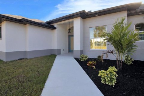 Casa en venta en North Port, Florida, 3 dormitorios, 176.42 m2 № 1005884 - foto 5