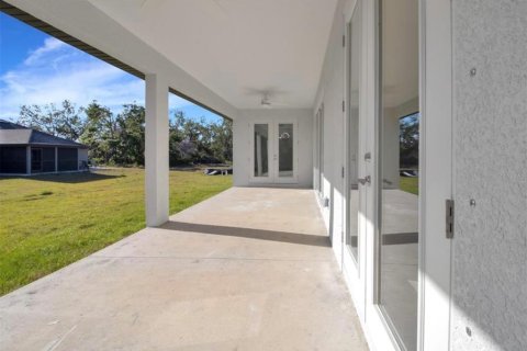 Villa ou maison à vendre à North Port, Floride: 3 chambres, 176.42 m2 № 1005884 - photo 26