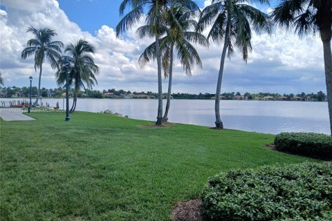 Casa en venta en Miramar, Florida, 5 dormitorios, 271 m2 № 1372595 - foto 24