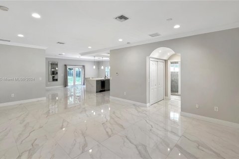 Casa en venta en Miami, Florida, 4 dormitorios, 185.06 m2 № 1417139 - foto 7