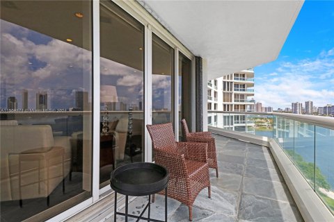 Copropriété à vendre à Aventura, Floride: 3 chambres, 239.69 m2 № 1135199 - photo 26