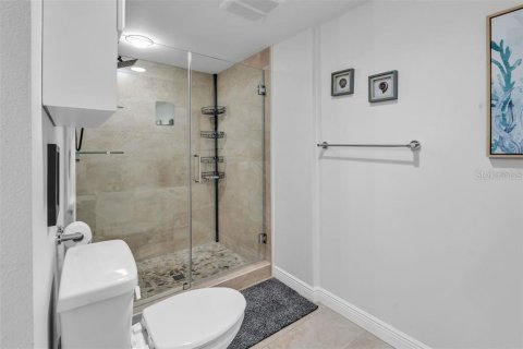 Condo in Clearwater, Florida, 3 bedrooms  № 1389237 - photo 18