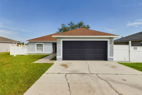 Villa ou maison à vendre à Kissimmee, Floride: 3 chambres, 111.76 m2 № 1285445 - photo 1