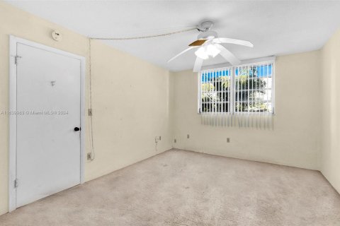 Copropriété à vendre à Aventura, Floride: 1 chambre, 72.19 m2 № 1329607 - photo 21