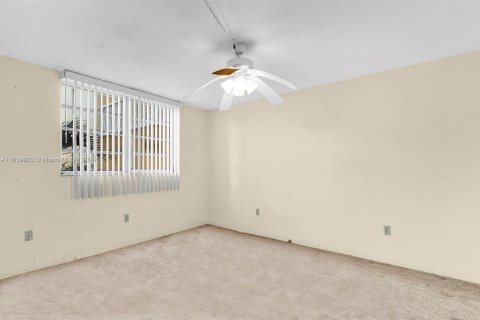 Condo in Aventura, Florida, 1 bedroom  № 1329607 - photo 22