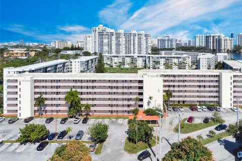 Купить кондоминиум в Авентура, Флорида 1 спальня, 72.19м2, № 1329607 - фото 28