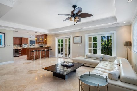 Casa en venta en Miami Beach, Florida, 7 dormitorios, 620.31 m2 № 1329608 - foto 13