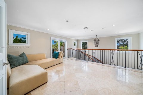 Casa en venta en Miami Beach, Florida, 7 dormitorios, 620.31 m2 № 1329608 - foto 21