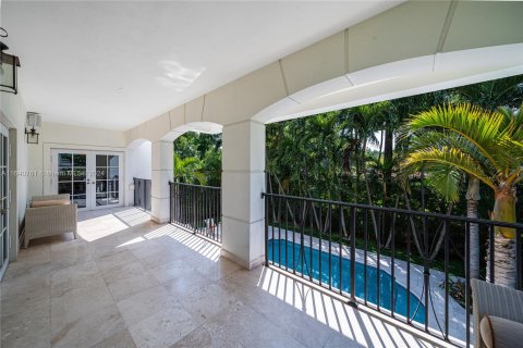 Casa en venta en Miami Beach, Florida, 7 dormitorios, 620.31 m2 № 1329608 - foto 18