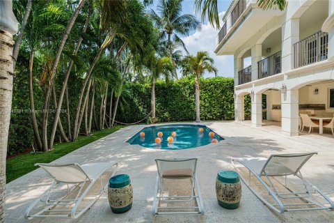 Casa en venta en Miami Beach, Florida, 7 dormitorios, 620.31 m2 № 1329608 - foto 9