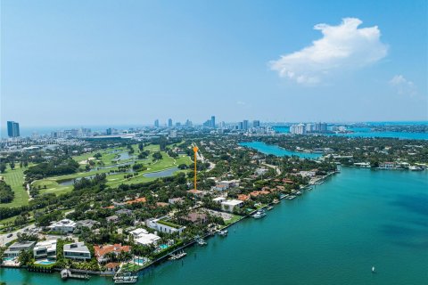 Casa en venta en Miami Beach, Florida, 7 dormitorios, 620.31 m2 № 1329608 - foto 3