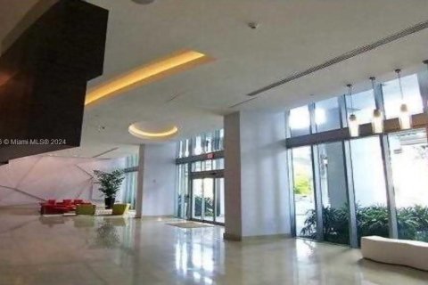 Condominio en venta en Miami, Florida, 2 dormitorios, 102.94 m2 № 1272157 - foto 2